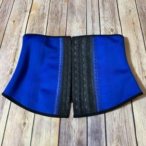🎉SALE!!! Ann Cherry waist trainer